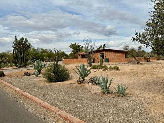 4th image of 722 W Camino Desierto