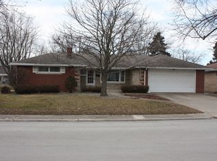 459 Fairview Ave, Bradley, IL 60915