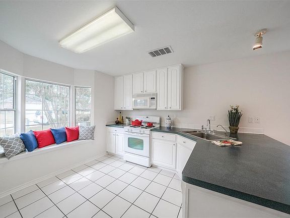 3rd image of 4950 Pleasure Lake Ln