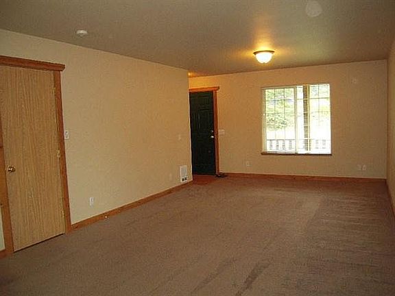 3rd image of 8825 206th St SE #A