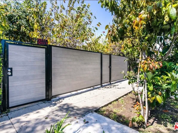 12111 W Washington Pl #A, Los Angeles, CA 90066