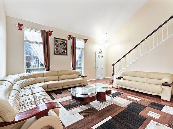 5th image of 2095 Pennsbury Ln