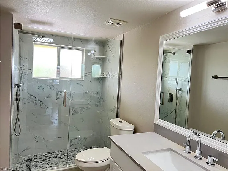8294 Key Royal Cir #1633 — Photo 5