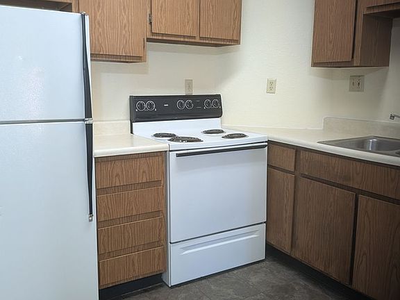5th image of 112-116 E 3rd St #114A