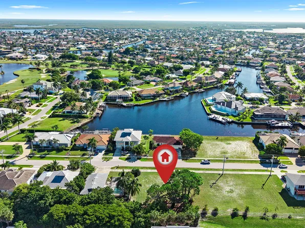 150 Greenview St, Marco Island, FL 34145