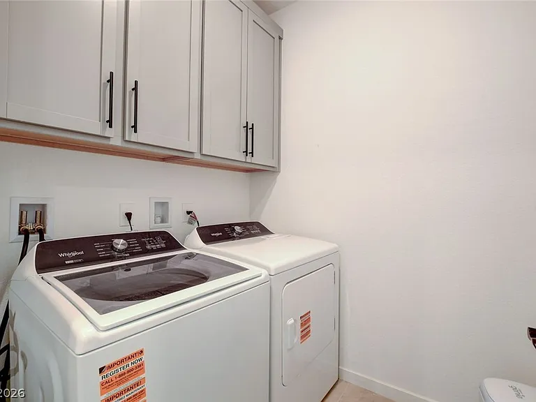 11458 Contour Ave — Photo 17