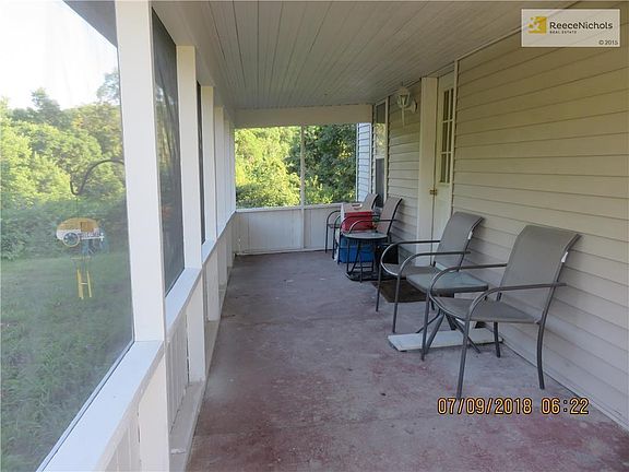 Screened in Sitting Porch
