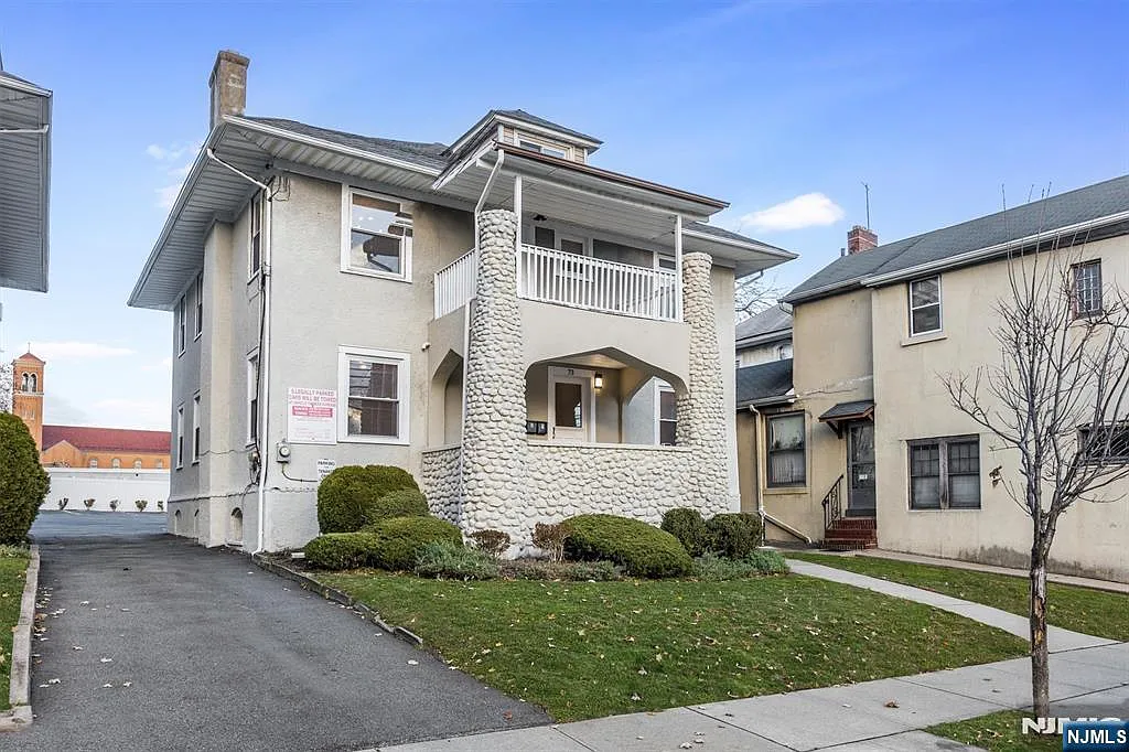 73 Glenridge Ave photo 1