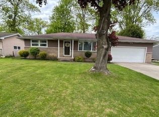 1566 Arthur Dr NW, Warren, OH 44485
