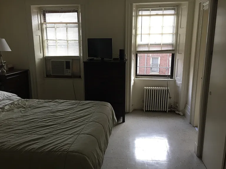 3 Oak St #3 — Photo 6