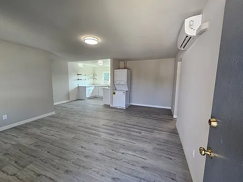 Floor plan 2 beds 1 bath with In-Unit Washer and Dryer
