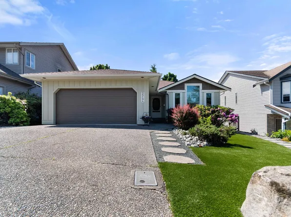 35194 Christina Pl, Abbotsford, BC V2S 8H1