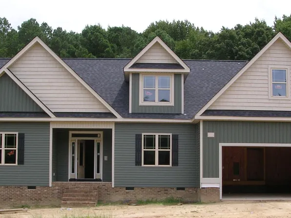 300 Hampshire Ct Lot 16, Four Oaks, NC 27524