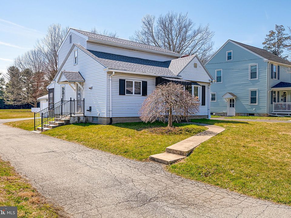40 Delp Rd, Lancaster, PA 17601 Zillow