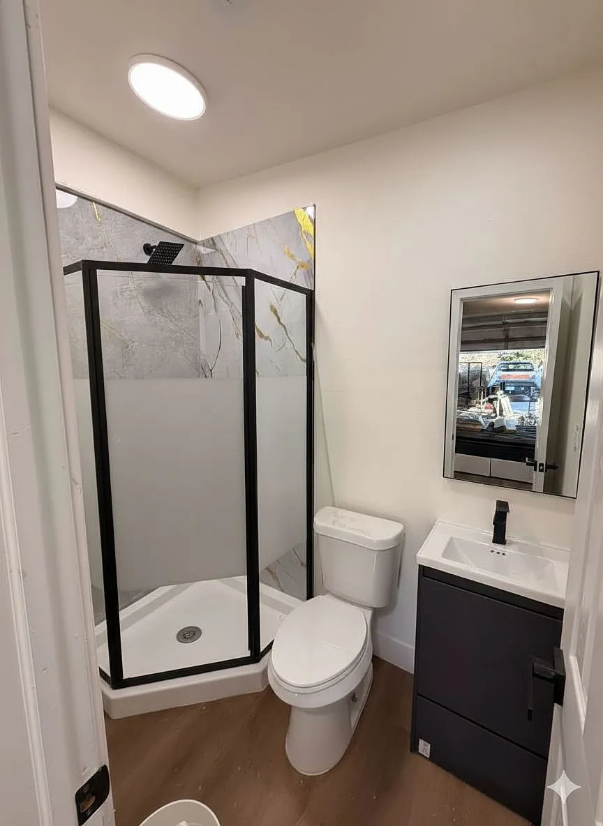 Photo 2 of 4 - 3505 E 38th Ave #8 - Tampa, FL Building Photo - 3505 E 38th Ave #8