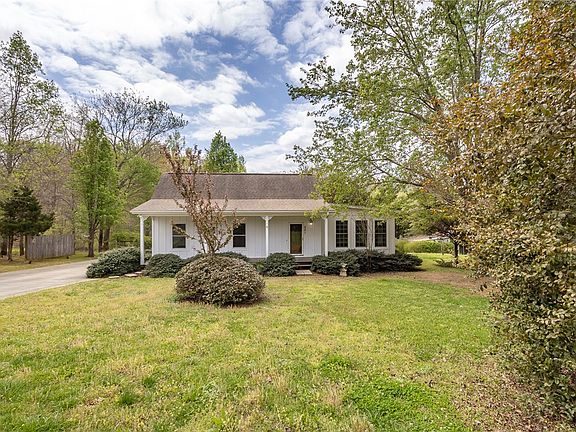 2nd image of 201 Sanders Rd