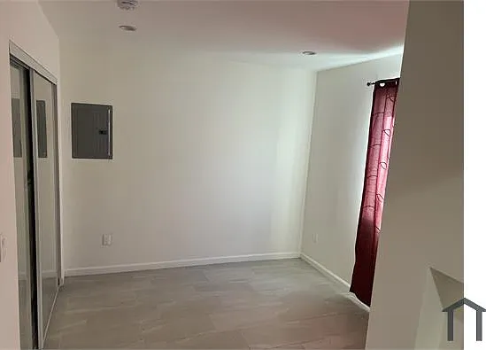 5420 Tampa Ave — Photo 5