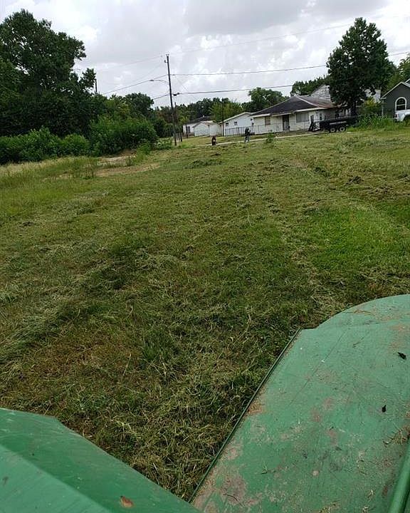 1st image of 936 South Ln