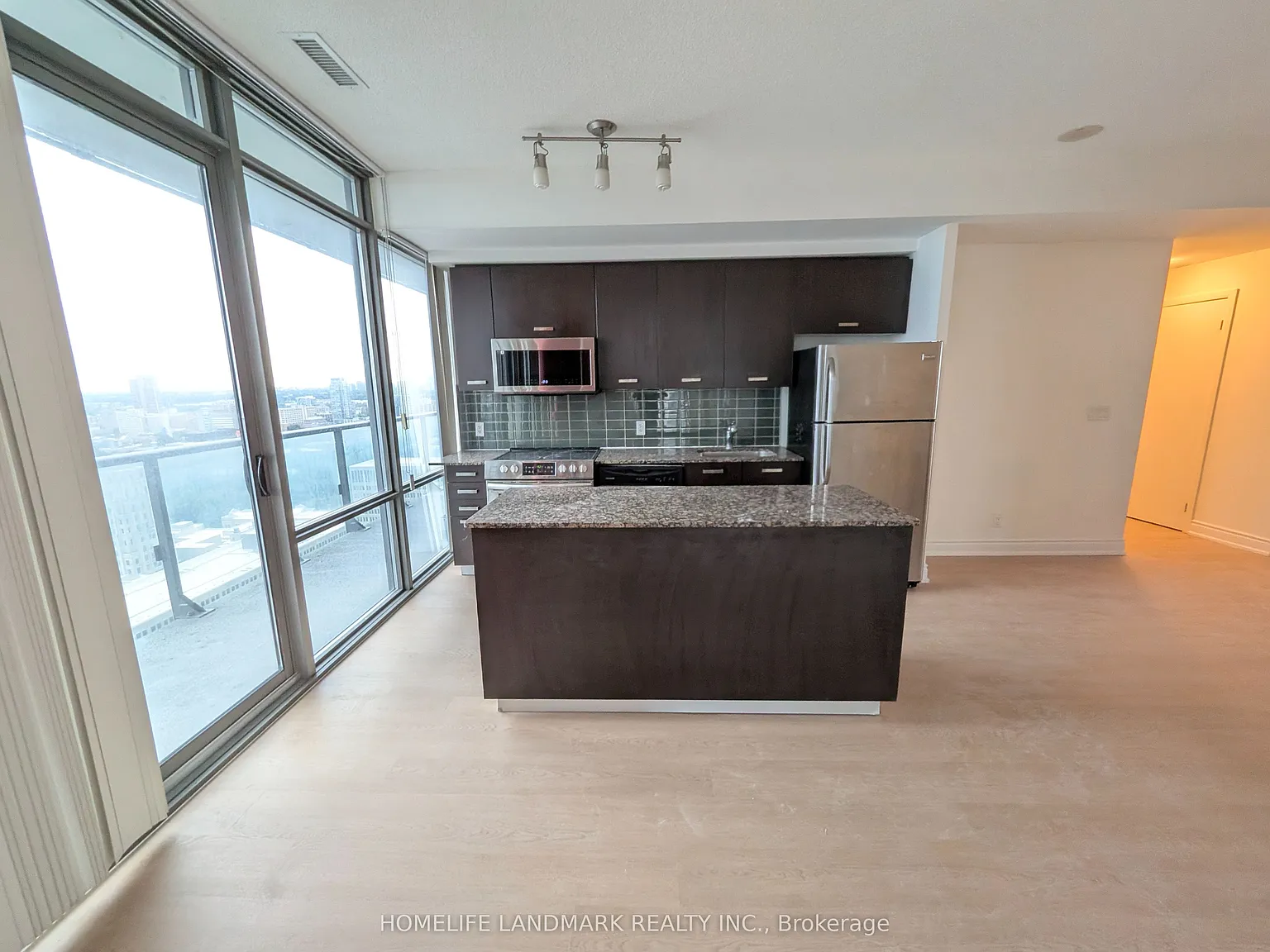 4 bed, $4,800 — Photo 4