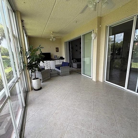 6820 Beach Resort Dr #11 — Photo 38