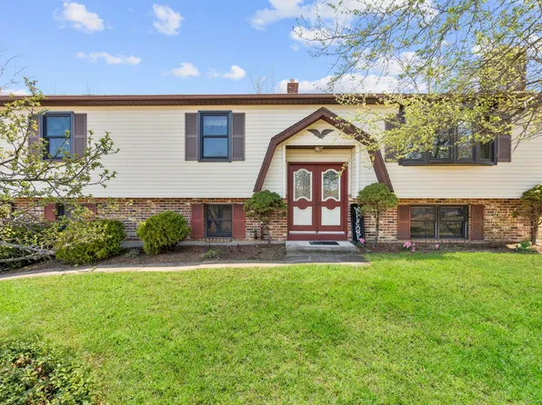 29 Cold Spring Drive, Oxford, CT 06478