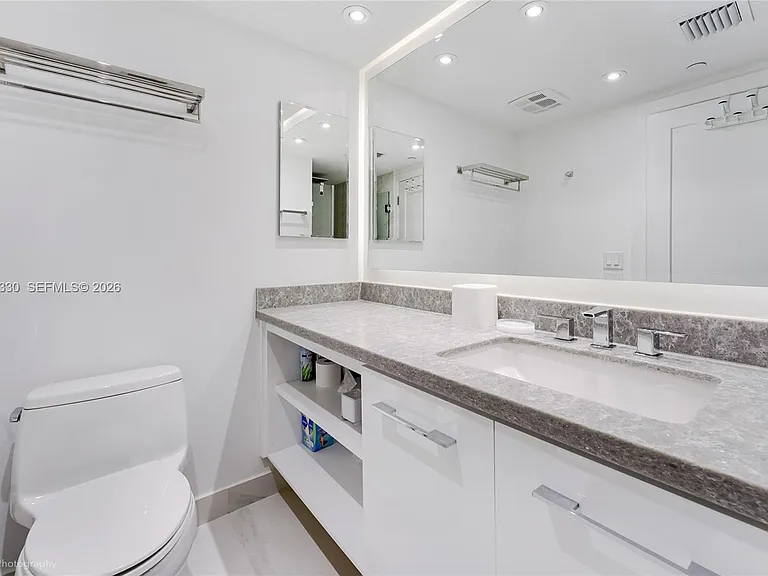201 Crandon Blvd #833 — Photo 12
