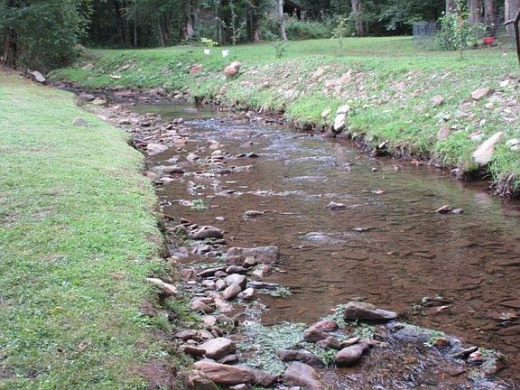 4th image of 608 Vengeance Creek Rd