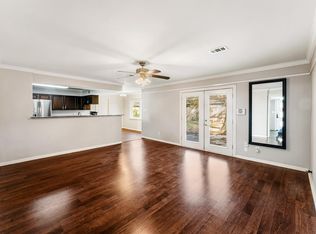 10134 Hanka Dr, Houston, TX 77043