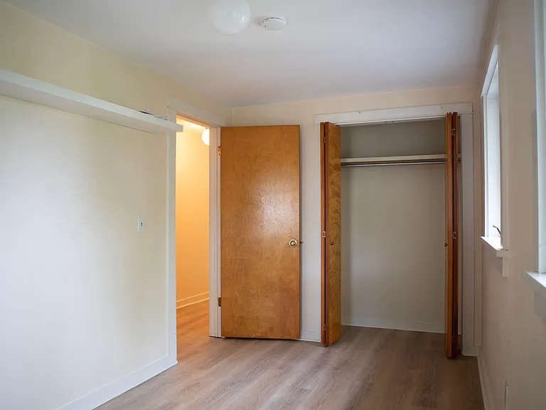 202 Floral Ave #B — Photo 11