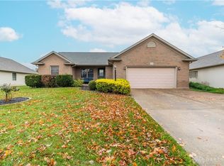 607 Foxcross Dr, Sidney, OH 45365