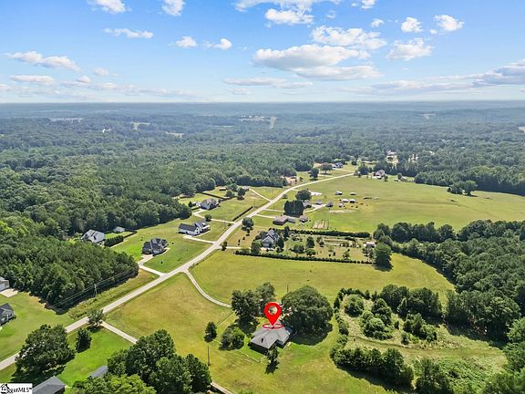 3rd image of 100 Gunter Rd