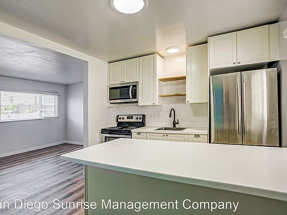 3rd image of 4119-4123.5 Kansas St #1/2