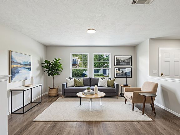 3rd image of 1916 Isabelle Ln