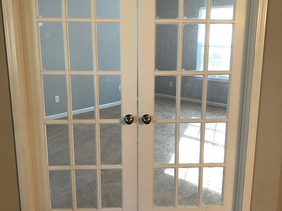 3rd image of 5220 Chapel Chase Ln