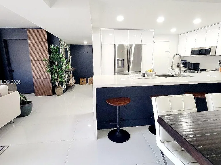 250 Galen Dr #43 — Photo 9
