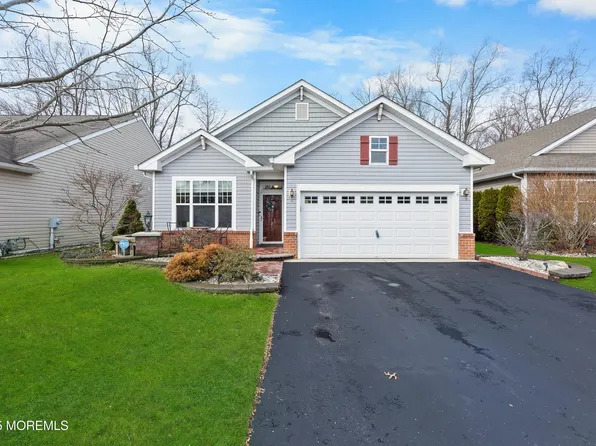 33 Kingston Drive, Jackson, NJ 08527