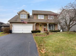 2257 Briarhill Dr, Naperville, IL