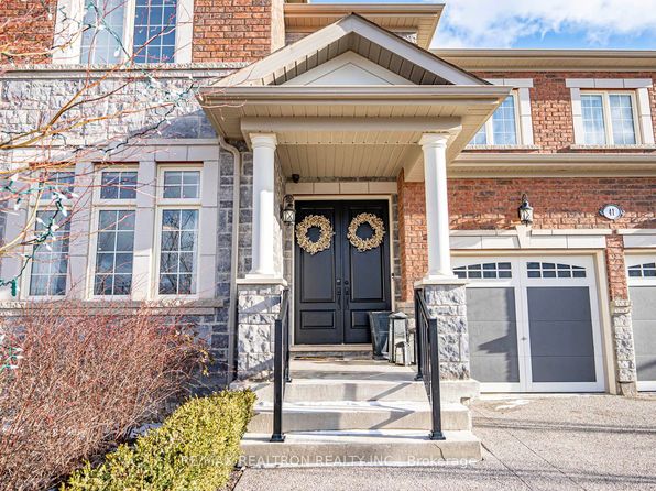 41 Woodgate Pines Dr, Vaughan, ON L4H 4A3