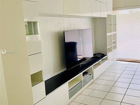 5th image of 5601 S Travelers Palm Ln