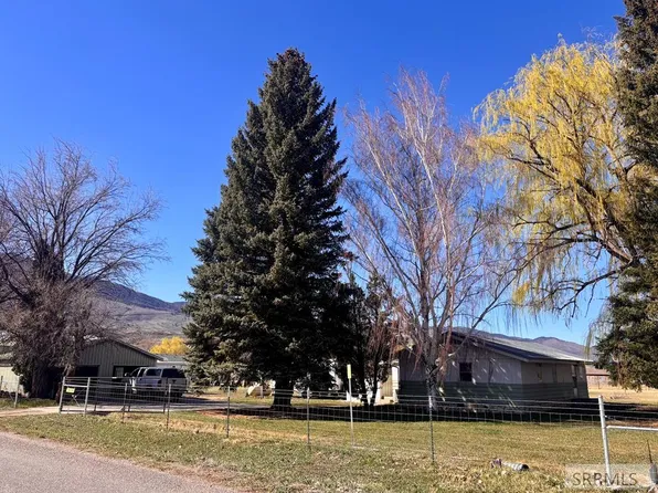 1 W Ute Rd, Salmon, ID 83467