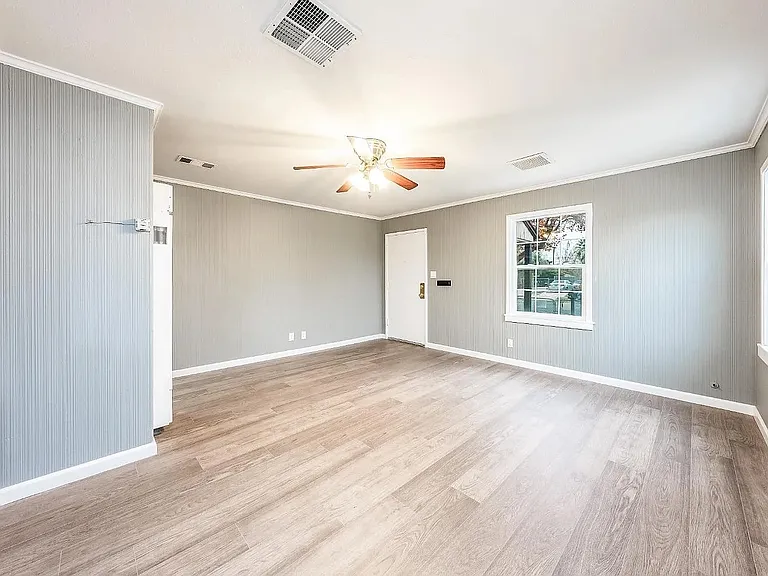 721 Pottle Ave — Photo 4