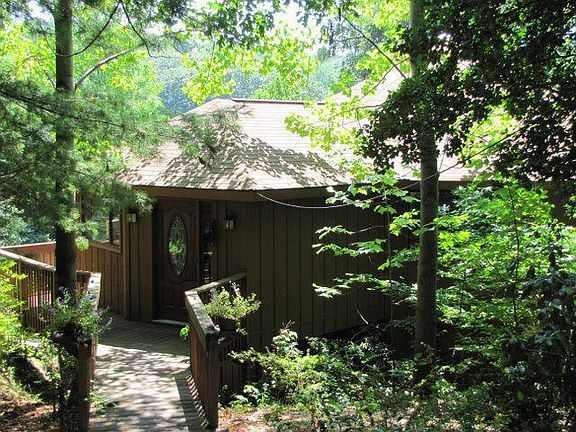 2nd image of 166 Angler Ln