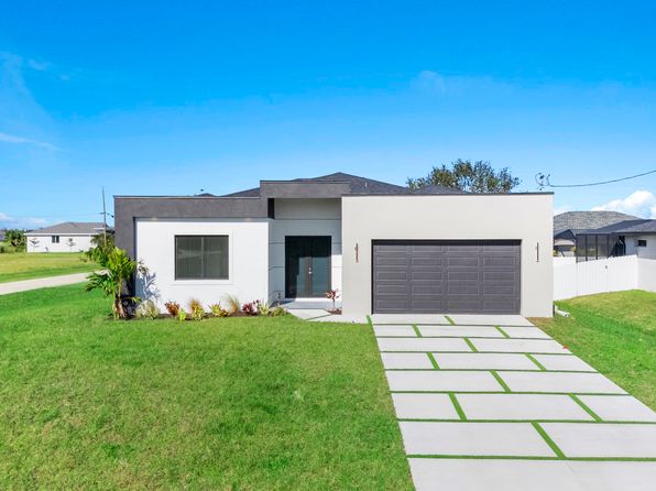 4233 Jacaranda Pkwy W