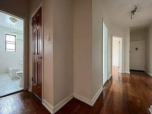 3rd image of 3405 Kings Hwy APT 5H