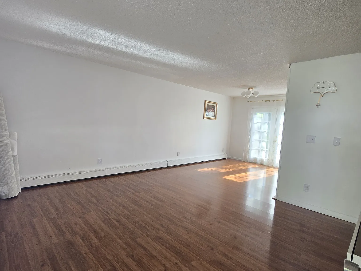 3 bed, 960 sqft, $2,750 — Photo 3