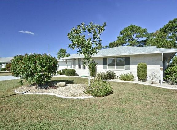 2nd image of 715 Fox Hills Dr