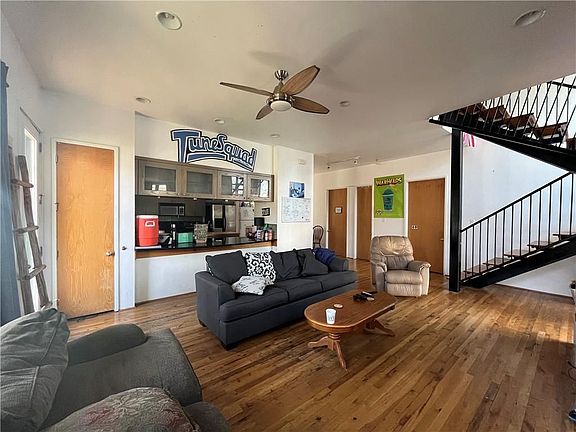 2nd image of 411 E 31st St APT C