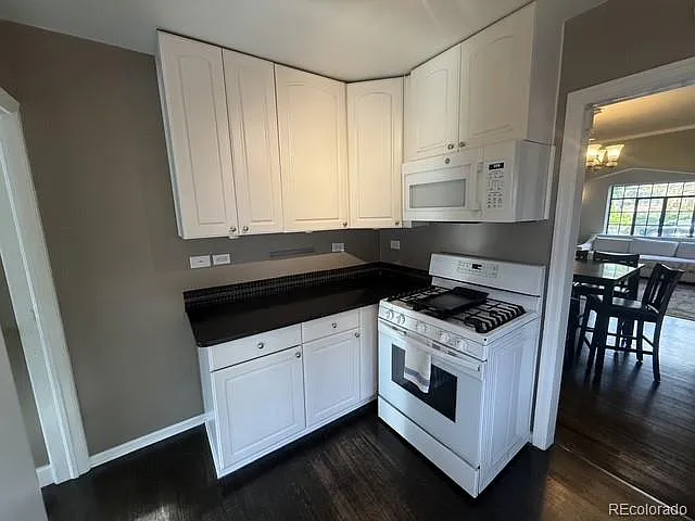 2865 Albion St — Photo 13
