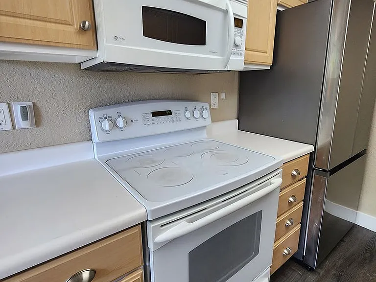 9410 SW 146th Ter #4 — Photo 11