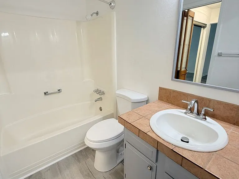 134 Colony Dr — Photo 14